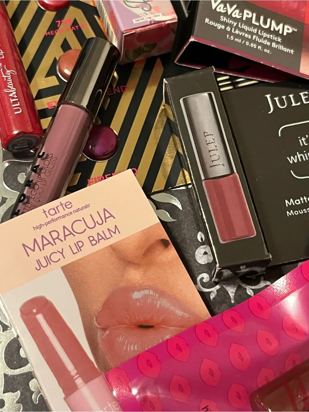 12pc Multi-Brand Lip Makeup Bundle - NYX Tarte Urban Decay Buxom.